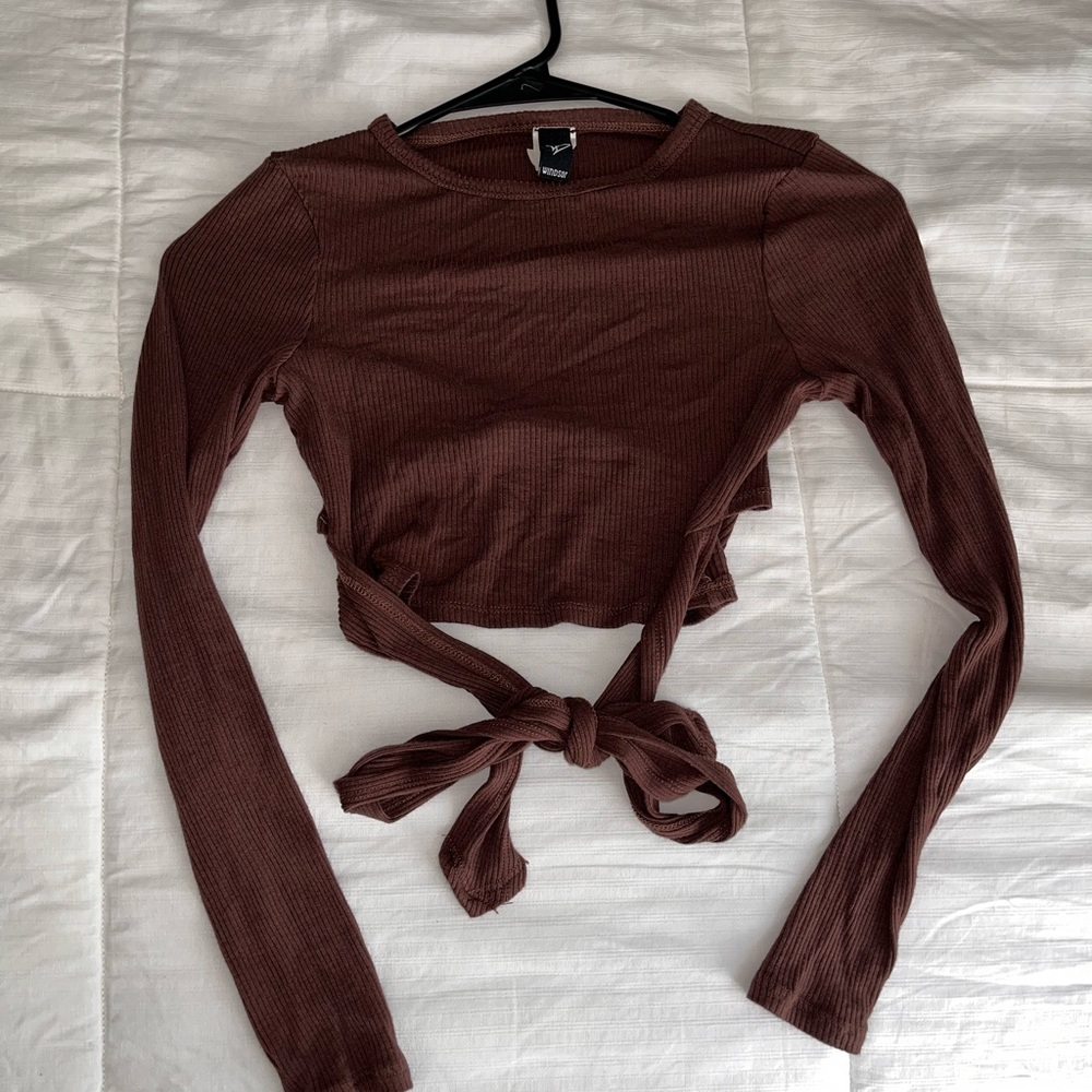 Brown long sleeve tie in back crop size M